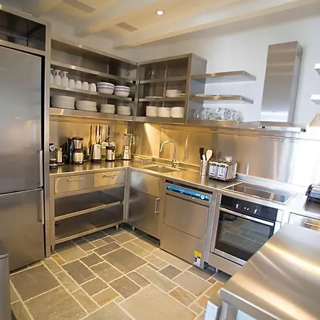 别墅 Agia Anna Sleeps 13 With Pool And Air Con