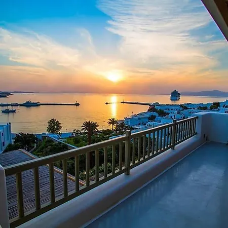 Agia Anna Sleeps 13 With Pool And Air Con